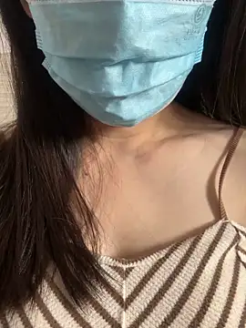 Snapshot of YaoYao-97 chatting on February 2026 03:37:02 AM YaoYao-97 online show from February 2026 03:37:02 AM