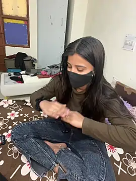 Snapshot of assybauty chatting on February 2026 06:56:01 AM assybauty online show from February 2026 06:56:01 AM