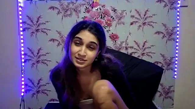 Snapshot of Amber_Rose06 chatting on June 2026 04:44:01 AM Amber Rose06 online show from June 2026 04:44:01 AM