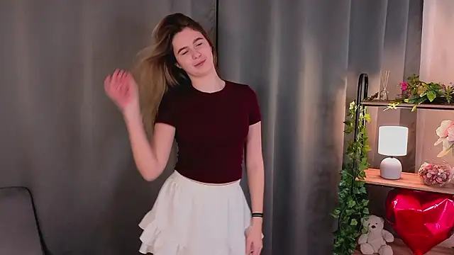 Snapshot of EleanorConnerr chatting on February 2026 11:00:01 AM EleanorConnerr online show from February 2026 11:00:01 AM