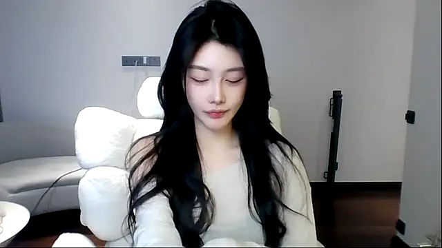 MedeLineayr online show from March 2026 05:02:01 PM