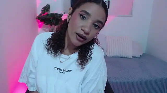 Alice Grinnerk online show from March 2026 01:57:02 PM