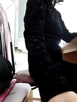 Snapshot of NIANSED chatting on February 2026 12:52:02 AM NIANSED online show from February 2026 12:52:02 AM