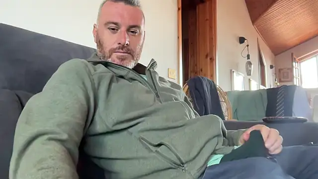 marcovik1 online show from March 2026 11:36:01 AM