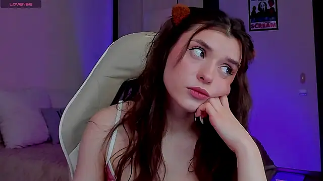 Snapshot of AlyaMiller chatting on February 2026 07:27:01 AM AlyaMiller online show from February 2026 07:27:01 AM