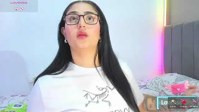 Snapshot of Curvy_sweet chatting on February 2026 12:20:02 AM Curvy sweet online show from February 2026 12:20:02 AM