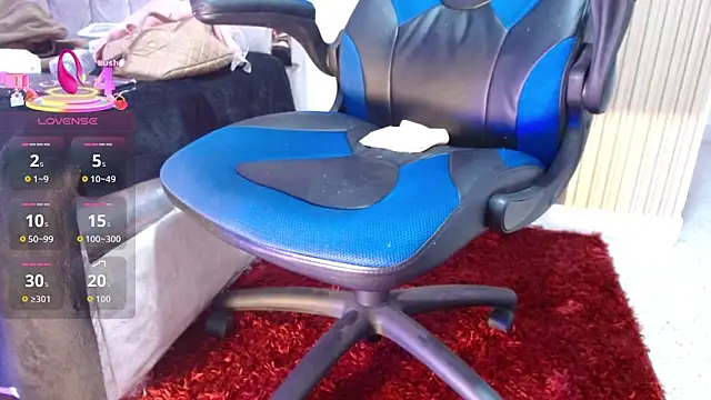 Hazumi Tsu online show from February 2026 10:39:01 PM