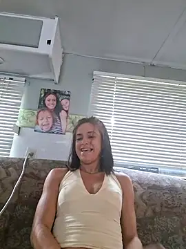 Lovemekd online show from August 2026 09:24:02 PM