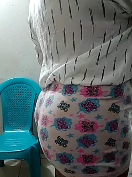 honey-suckle online show from February 2026 06:36:01 PM