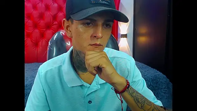 Snapshot of benjamin_anthony chatting on February 2026 02:21:01 AM benjamin anthony online show from February 2026 02:21:01 AM