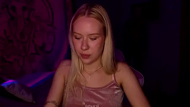 Snapshot of pureeangel chatting on March 2026 06:48:01 PM pureeangel online show from March 2026 06:48:01 PM