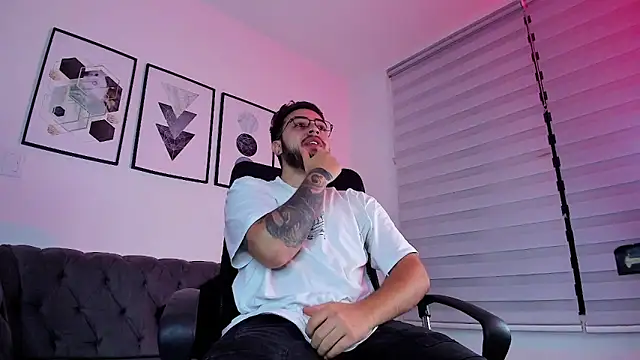 ethan grace online show from February 2026 12:02:01 PM