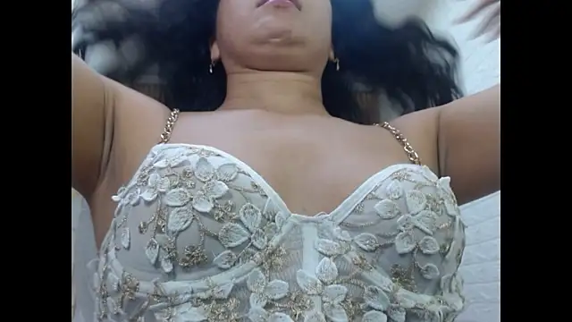 vanessa f online show from June 2026 07:01:02 PM