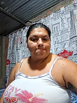 Juli Powl online show from June 2026 01:52:02 AM