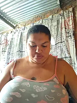 Juli Powl online show from June 2026 01:20:02 PM