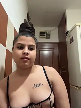 Snapshot of Vivike234 chatting on February 2026 07:01:01 PM Vivike234 online show from February 2026 07:01:01 PM