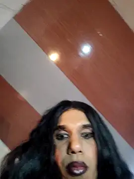 latinhott23 online show from February 2026 08:43:01 PM