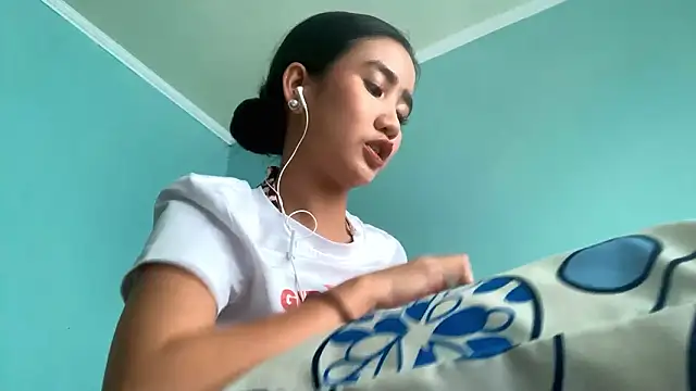 RessieAshcroft online show from February 2026 06:25:02 AM