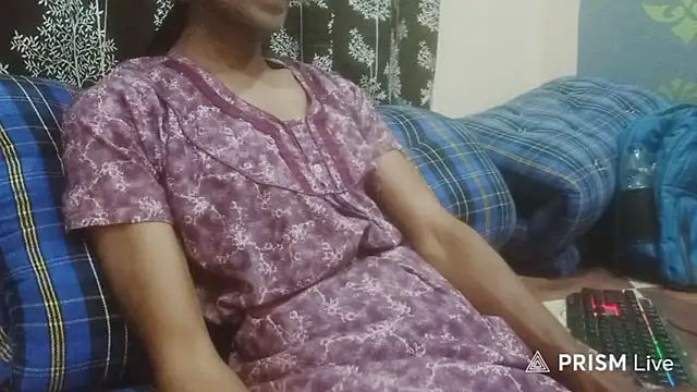 Snapshot of Honeybuny06 chatting on March 2026 01:24:01 PM Honeybuny06 online show from March 2026 01:24:01 PM