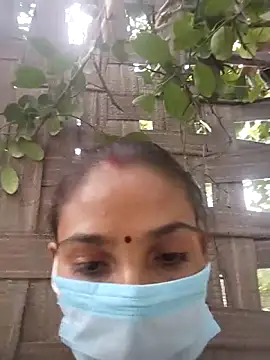 Snapshot of Seenu---Thakur chatting on June 2026 09:29:01 AM Seenu---Thakur online show from June 2026 09:29:01 AM