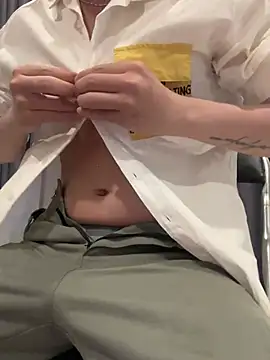 Snapshot of traidep3chan chatting on February 2026 04:24:01 AM traidep3chan online show from February 2026 04:24:01 AM