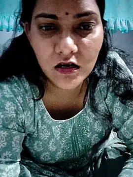 Snapshot of Anushka_Singh0 chatting on April 2026 05:43:02 PM Anushka Singh0 online show from April 2026 05:43:02 PM