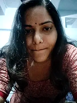 Snapshot of Anushka_Singh0 chatting on April 2026 04:57:02 AM Anushka Singh0 online show from April 2026 04:57:02 AM