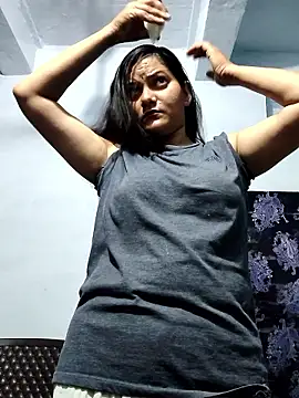 Snapshot of Anushka_Singh0 chatting on April 2026 03:50:01 PM Anushka Singh0 online show from April 2026 03:50:01 PM
