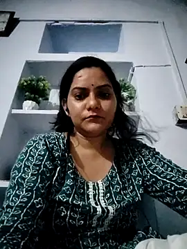 Snapshot of Anushka_Singh0 chatting on April 2026 05:41:01 PM Anushka Singh0 online show from April 2026 05:41:01 PM
