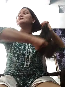 Snapshot of Anushka_Singh0 chatting on May 2026 05:12:01 AM Anushka Singh0 online show from May 2026 05:12:01 AM