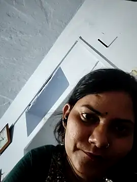 Snapshot of Anushka_Singh0 chatting on May 2026 05:17:02 PM Anushka Singh0 online show from May 2026 05:17:02 PM