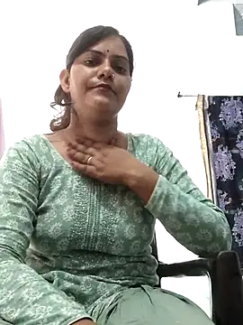 Snapshot of Anushka_Singh0 chatting on June 2026 04:59:01 AM Anushka Singh0 online show from June 2026 04:59:01 AM