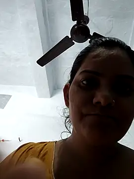 Snapshot of Anushka_Singh0 chatting on June 2026 05:19:02 AM Anushka Singh0 online show from June 2026 05:19:02 AM