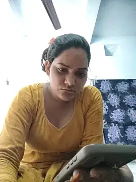 Snapshot of Anushka_Singh0 chatting on June 2026 05:17:02 AM Anushka Singh0 online show from June 2026 05:17:02 AM