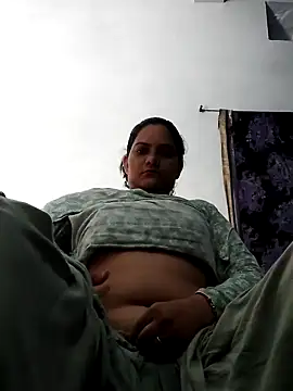 Snapshot of Anushka_Singh0 chatting on June 2026 06:18:02 AM Anushka Singh0 online show from June 2026 06:18:02 AM