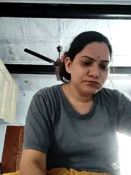 Snapshot of Anushka_Singh0 chatting on June 2026 01:17:02 PM Anushka Singh0 online show from June 2026 01:17:02 PM