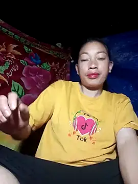 Susuu5790 online show from March 2026 08:37:01 PM