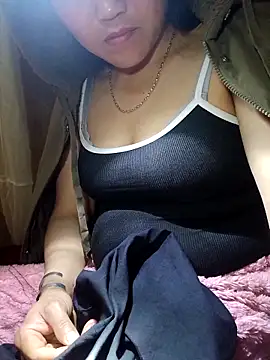 Snapshot of nelina_12345 chatting on February 2026 01:18:01 PM nelina 12345 online show from February 2026 01:18:01 PM