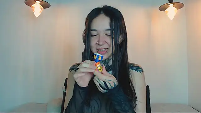 alien eyes09 online show from March 2026 02:19:01 AM