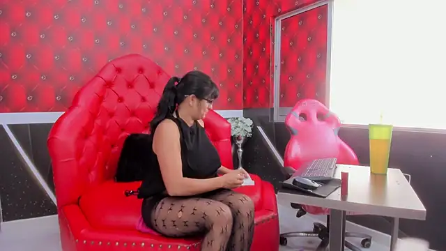 Lawuaifu11 online show from February 2026 07:46:01 PM