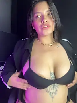 Miss Bella Flame online show from May 2026 12:50:02 AM