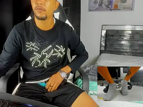 Snapshot of badboy_master chatting on February 2026 01:35:02 AM badboy master online show from February 2026 01:35:02 AM