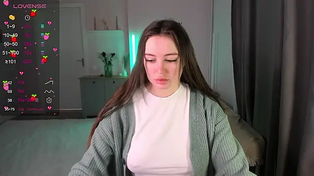 Laura CollinsS online show from March 2026 01:00:02 AM