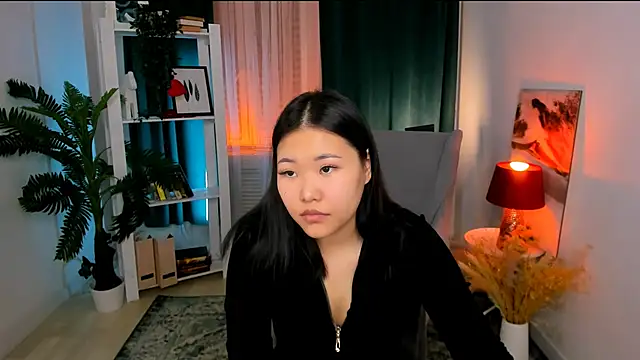 Snapshot of YunaArai chatting on February 2026 11:20:01 AM YunaArai online show from February 2026 11:20:01 AM