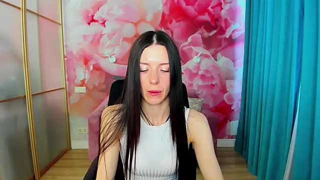 NoirDiva online show from May 2026 05:48:01 AM