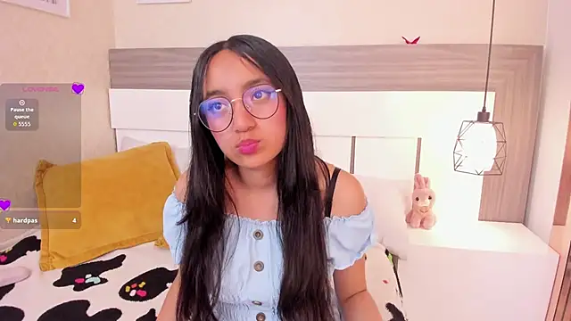 Emilyblussh online show from March 2026 07:30:01 PM