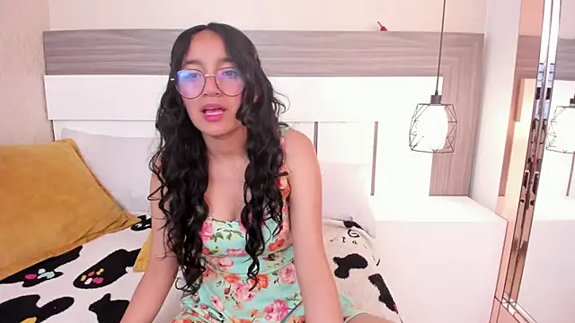 Emilyblussh online show from March 2026 07:24:02 PM