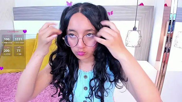 Emilyblussh online show from April 2026 07:07:01 PM