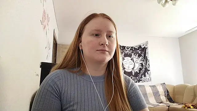 Snapshot of AnikaLipps chatting on April 2026 02:53:02 PM AnikaLipps online show from April 2026 02:53:02 PM