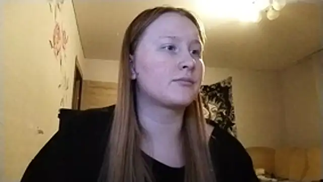 Snapshot of AnikaLipps chatting on April 2026 07:42:01 PM AnikaLipps online show from April 2026 07:42:01 PM